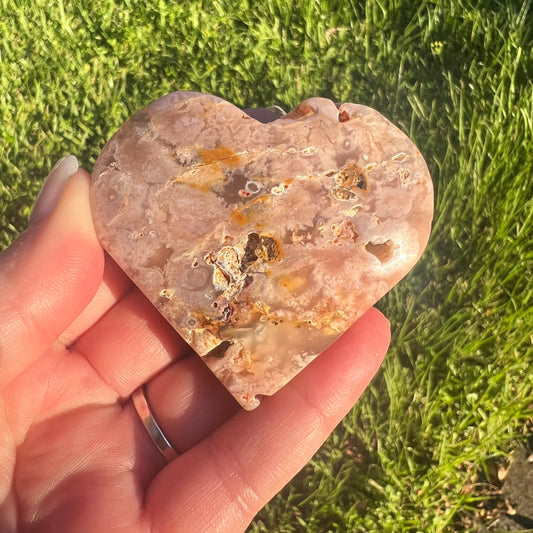 Flower Agate Crystal Heart Carving